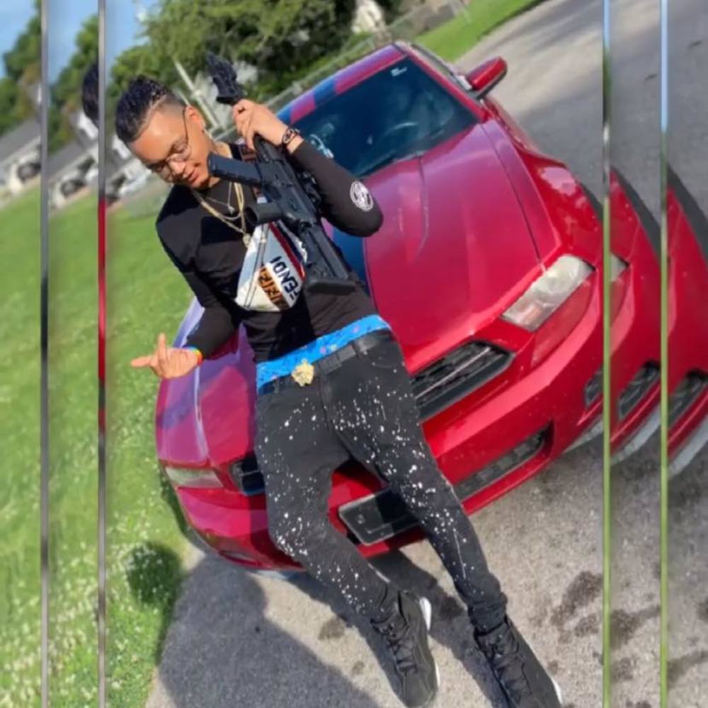 Meet your Posher, Aaron